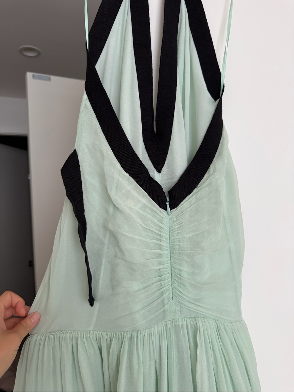 Helsa Siren Dress - Picture 6 of 8